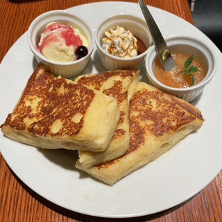 CAFE AALIYA