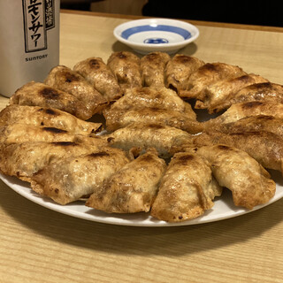 餃子 照井