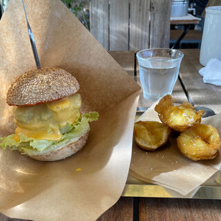 魔女のちいさな森のハンバーガー