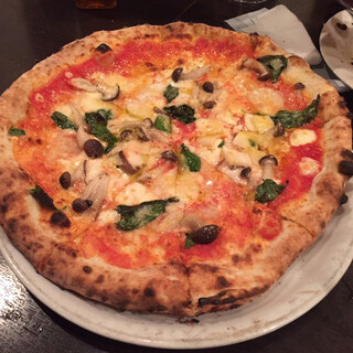 ナポリピッツァ Pizzeria la Rossa