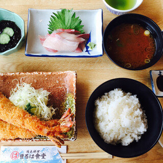まるは食堂旅館
