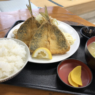 市場食堂