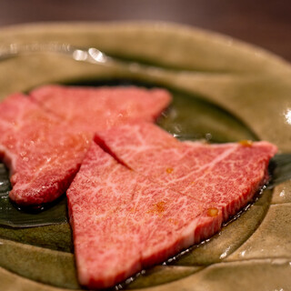 炭火焼肉 久