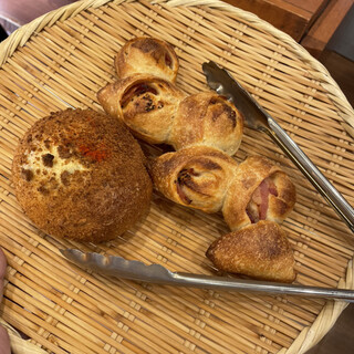 パン家のどん助