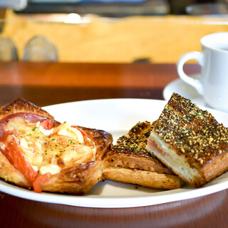 ネモ・ベーカリー＆カフェ