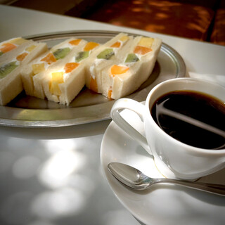 イワタコーヒー店