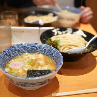 六厘舎