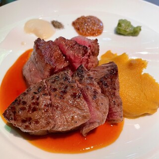 飛騨牛グリルばくろ