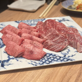 焼肉 うしみつ一門