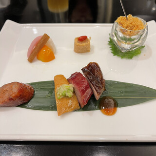 赤坂璃宮