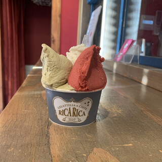 ジェラッテリア リカリカ