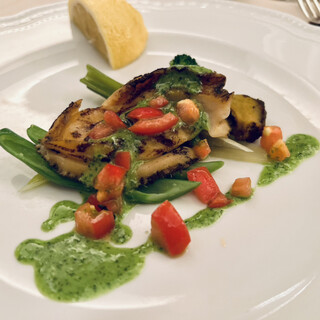 クチーナ ヒラタ