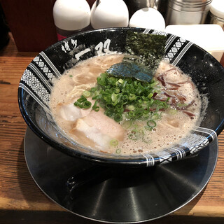 博多一双