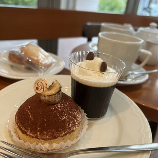 パティスリーサロン・ドゥ・テ アミティエ