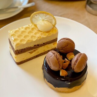 サロン ド テ エム エス アッシュ