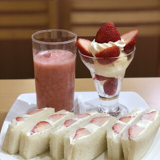 フルーツパーラーヤオイソ