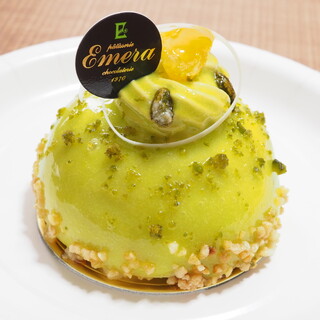 パティスリー ショコラトリー エメラ