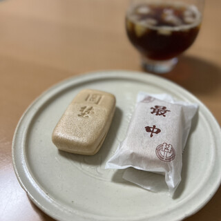 虎ノ門 岡埜榮泉