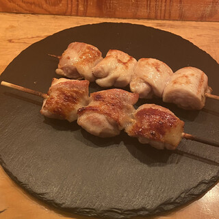 地鶏と酒肴 音音