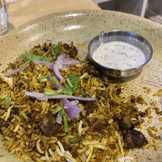 スパイスバル コザブロ