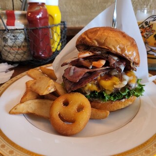 ラルフズ バーガーレストラン