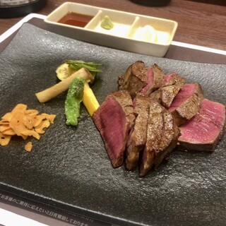 ステーキ&グリル OKAKI