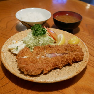 [閉店]とんかつ かつせい