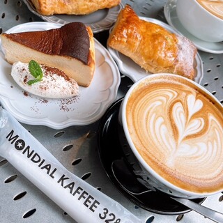 モンディアルカフェ328