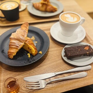 ロクメイコーヒー