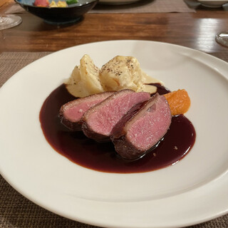 サラマンジェ ド ヨシノ