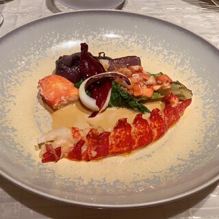 ベージュ アラン・デュカス 東京