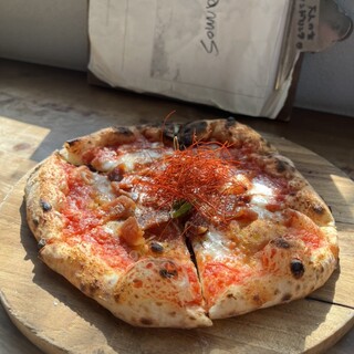 ピッツァ カモス