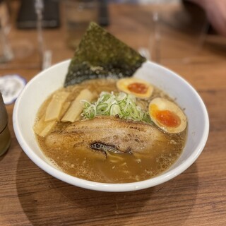 春一家 三代目 麺宿