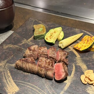 大阪鉄板焼き 神戸牛 TATARA