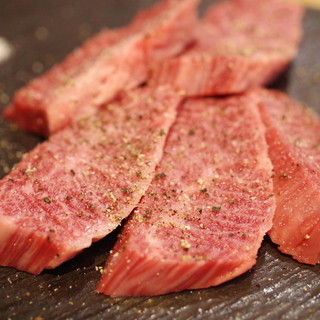 焼肉赤身にくがとう