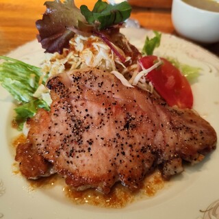 ビストロミカサ