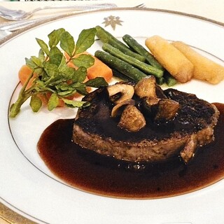 メインダイニングルーム