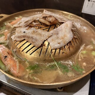 ムーガタ専門店 サワディー