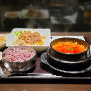 韓国旬菜ハル