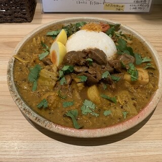 スパイスカレー あかつ亭